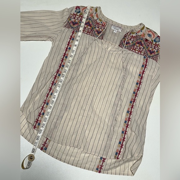 Johnny Was Chrysalis V-Neck Striped Cotton Blouse Embroidered Cream Medium EUC - Picture 11 of 15